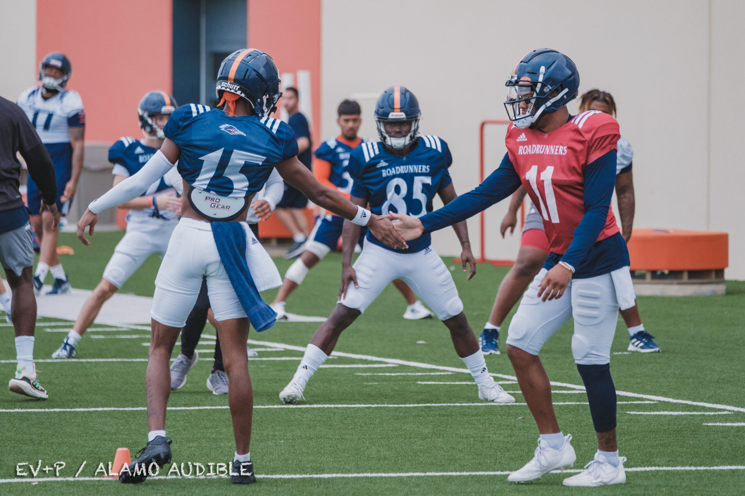 Frank Harris Chris Carpenter UTSA Football practice