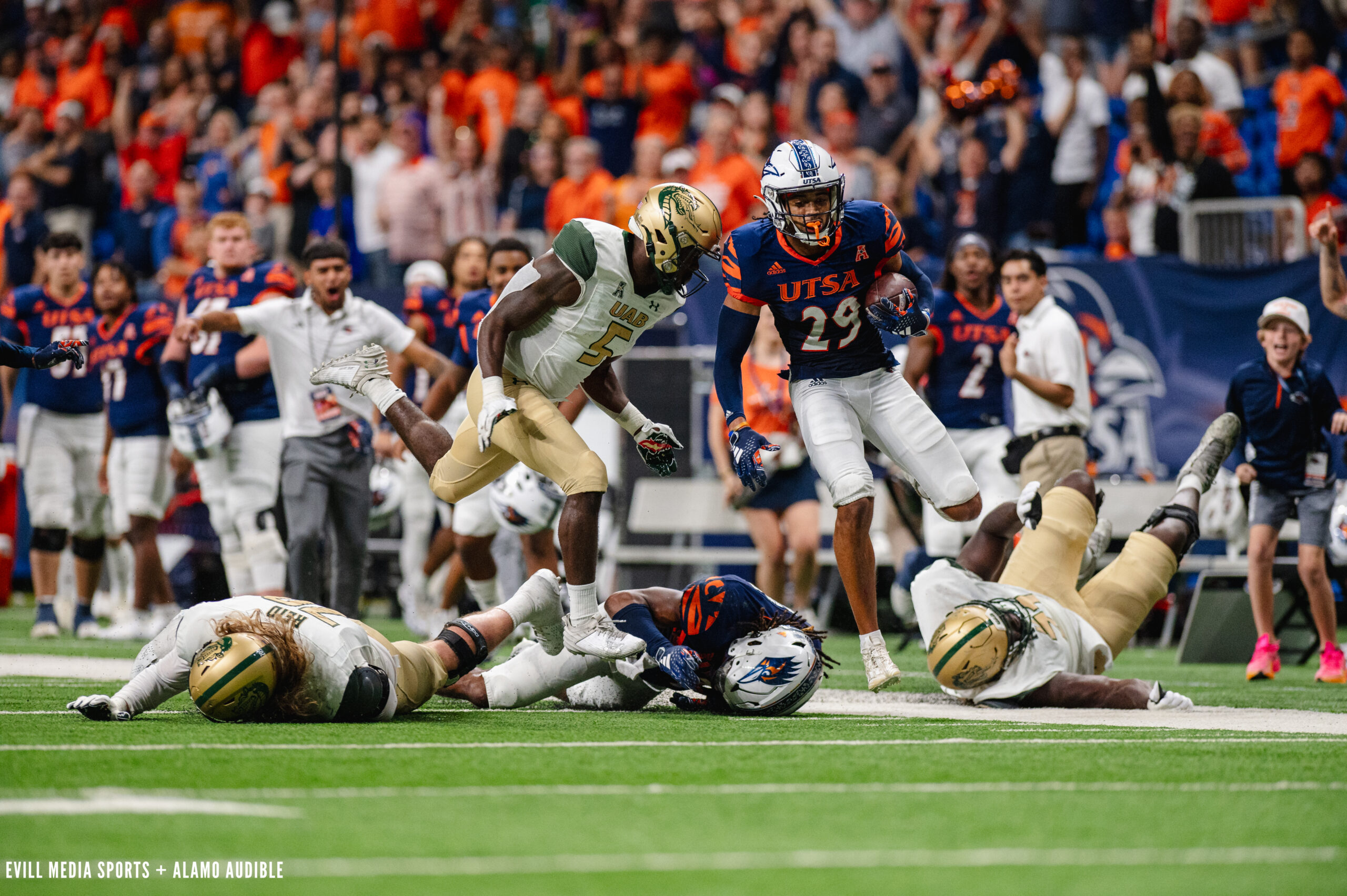 UTSA football elliott davison uab 2023